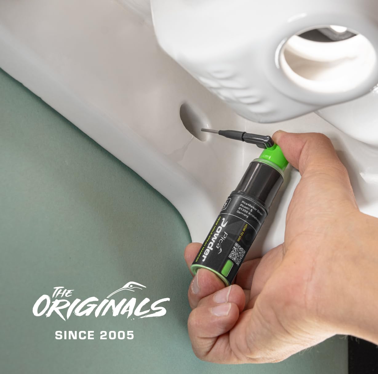 Pica Powder® Deep Hole Spray Marker PICA2020. Holes from 3mm & Marks Through Upto 25cm. High-Vis Green Chalk. Refills for Long-Term use-1500 Shots lifespan. 1 Handed Spray Action. 360° Spray Nozzle.