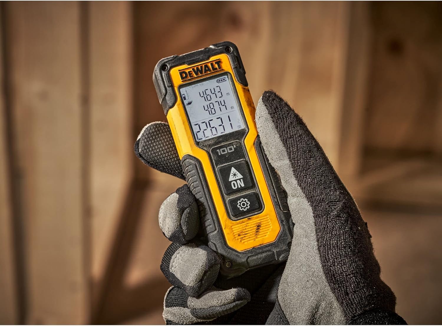 DEWALT DWHT77100-XJ Laser Distance Measurer 30m